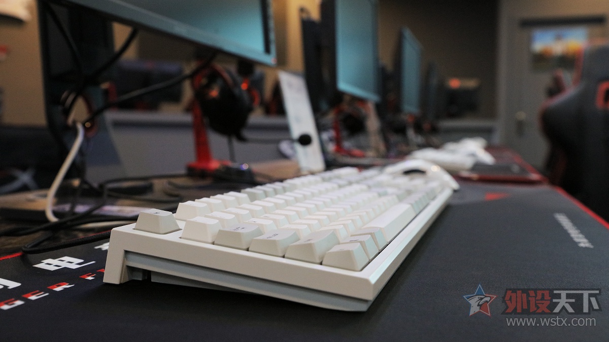 real force静电容燃风 (realforce静电容灰色)