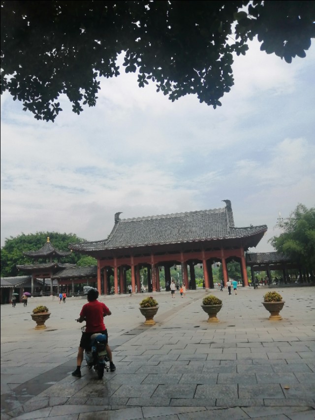 东莞旗峰公园掠影,东莞旗峰公园大体俯视图片