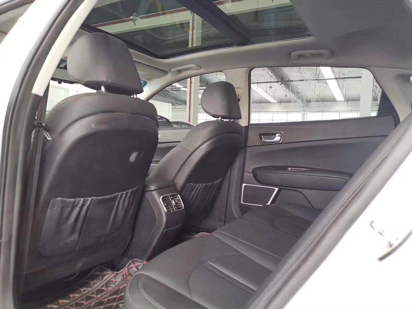 3年车龄的起亚K5才卖10万？韩系车的性价比真不是吹的