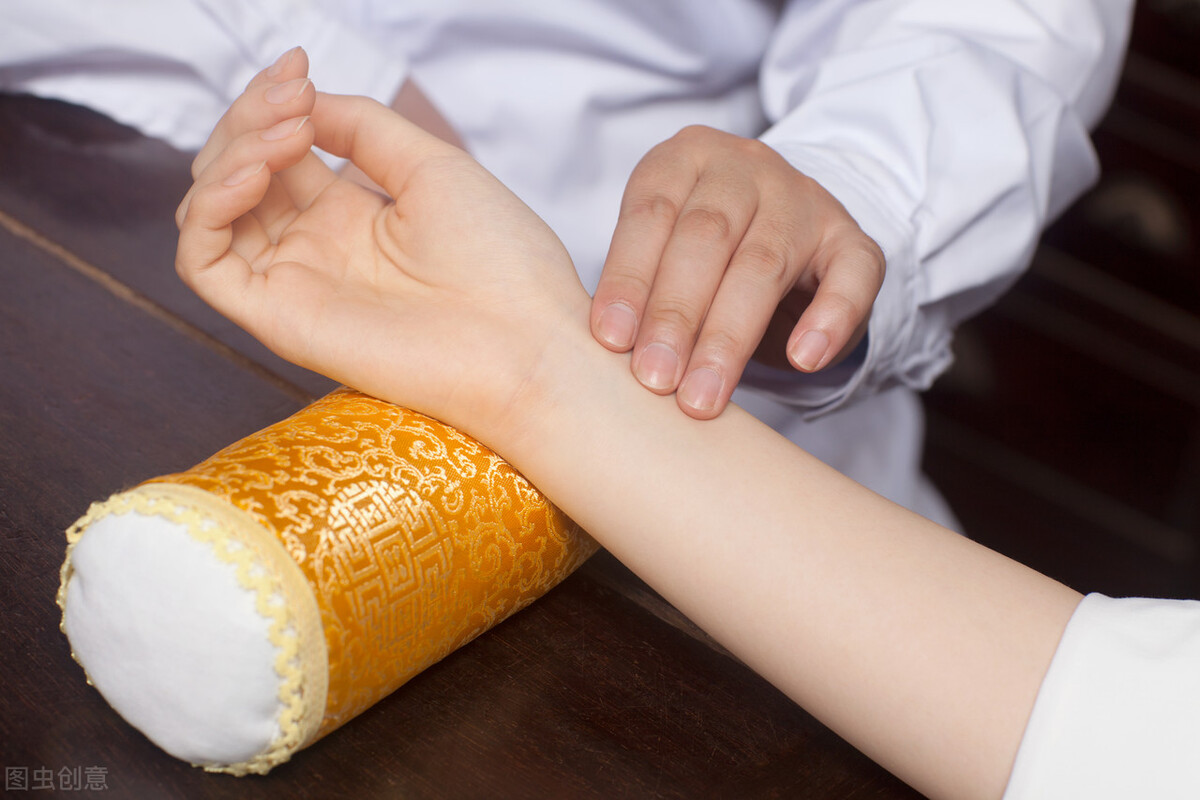 20多岁有白发吃什么调理,20岁左右失眠多梦吃什么药