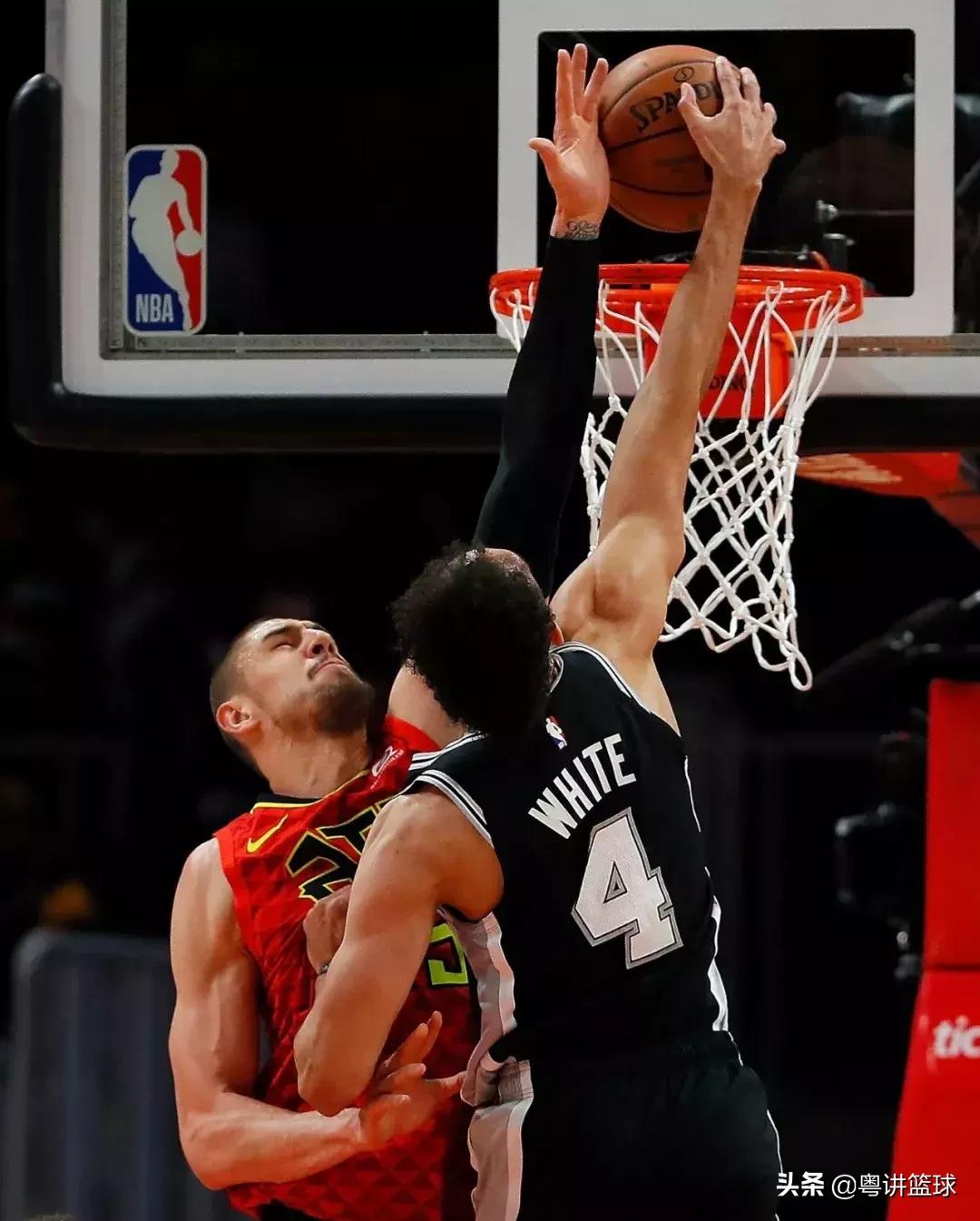 淡泊名利白将军，一心戎马征战场