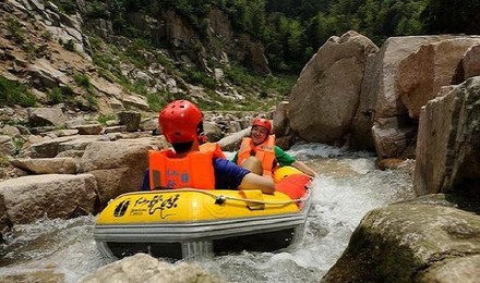 漂流翻船站不住怎么自救,漂流艇翻船怎么自救