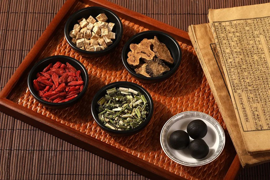 没精打采灰心丧气之间的关系,整天没精打采懒是一种病