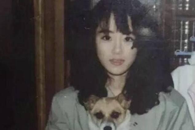 “爸妈,你俩怎么在一起的”,父母颜值差距大,网友:所以我普通