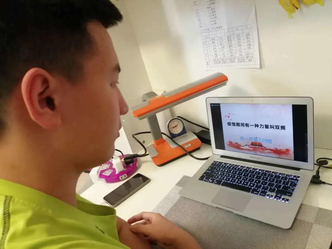 抗击疫情有一种力量叫众志成城,抗疫有一种力量叫中国