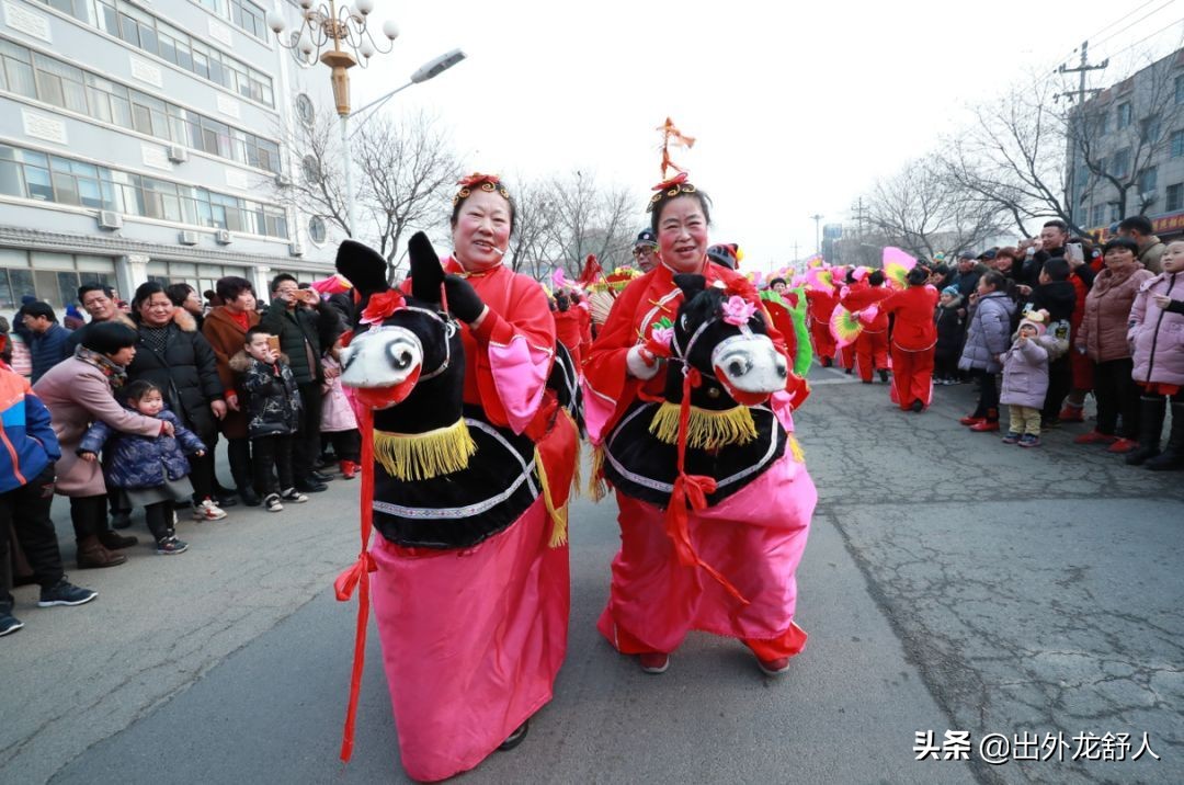 安徽舒城：火树银花话灯会，箫鼓百戏庆新春
