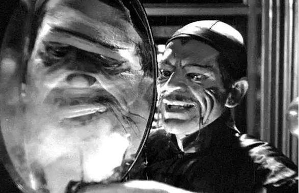 美国紧急撤侨透露怎样的信息,美国华人感染求助视频