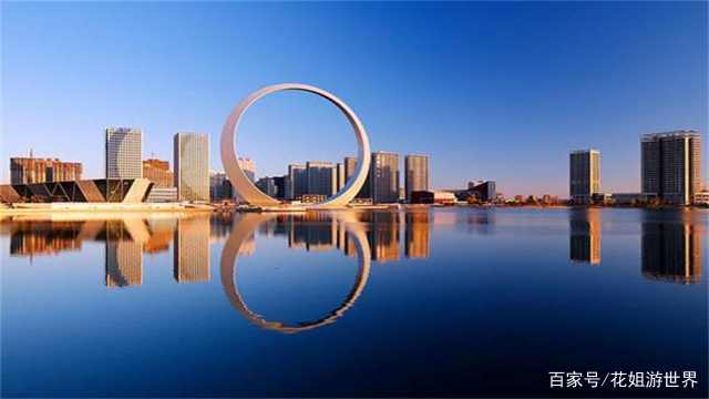 迪拜3亿建个框，辽宁1.2亿建个环，一方一圆