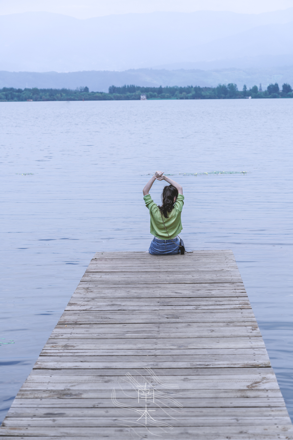 在邛海边吹着风,在邛海边吹吹风