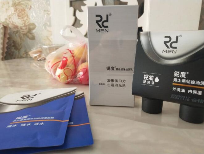 夏天控油美白男士,夏天男士控油洁面