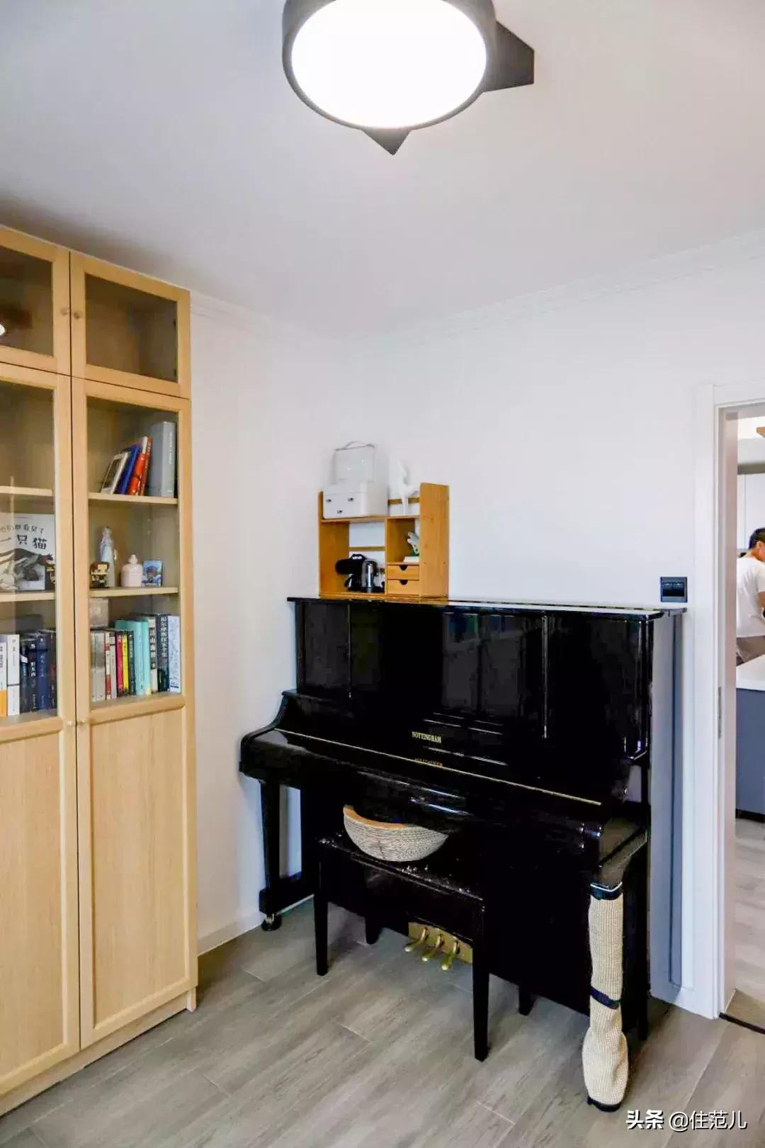 50㎡小户型，烘焙爱好、钢琴、书柜都放得下，住得比大户型还舒服