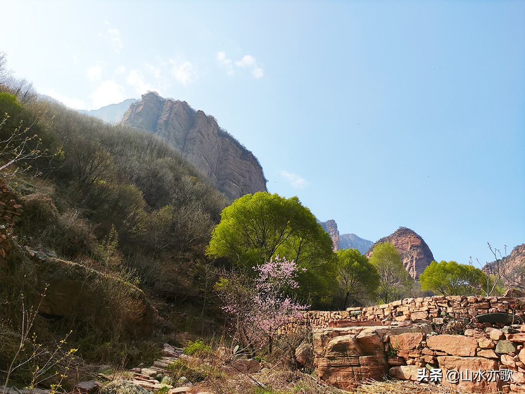从石家庄到邢台，寻找大自然的鬼斧神工，爬上半个瓮，羞羞阴阳山