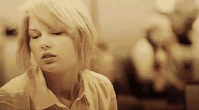 与孩子玩玩脑筋急转弯孩子更聪明,睡觉前陪着孩子玩玩脑筋急转弯