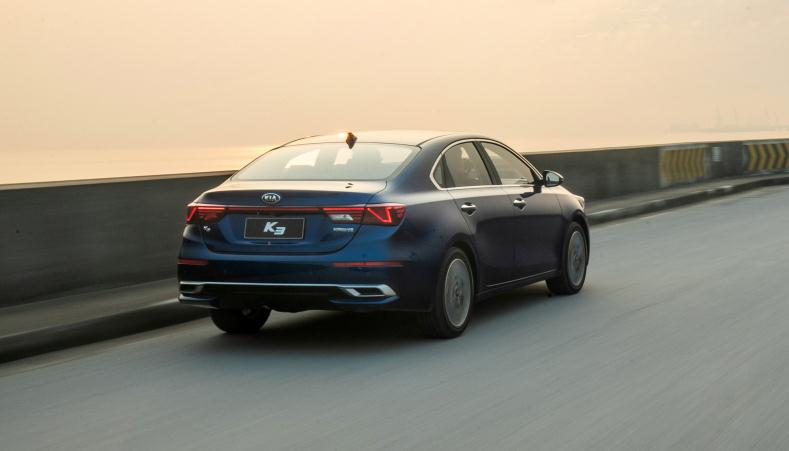 新款起亚k3有哪些黑科技,起亚k3焕新版选装