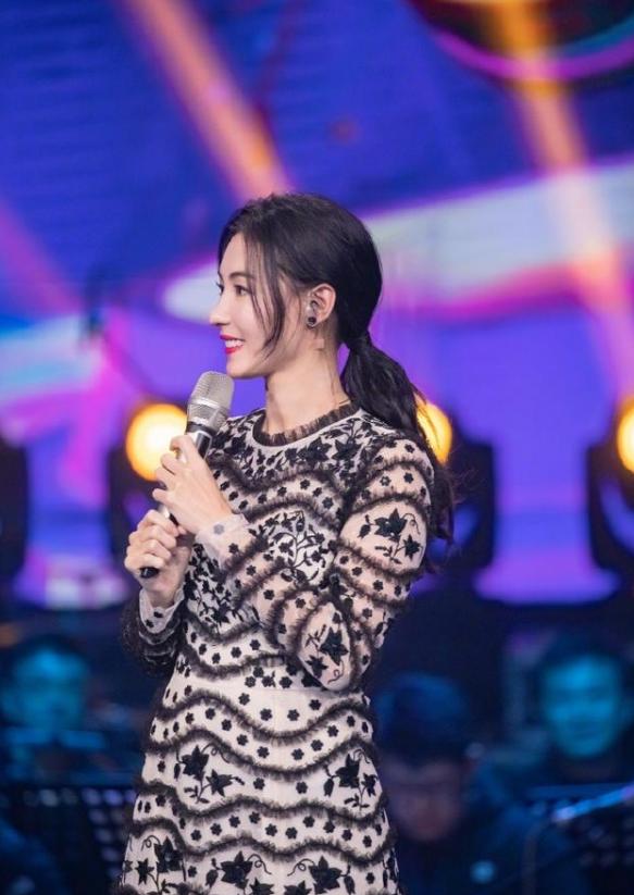 张柏芝重现经典再唱星语心愿,张柏芝多年后再唱星语心愿