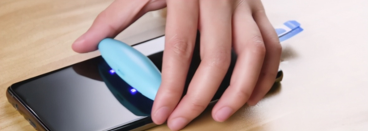 曲面手机钢化膜和软膜哪个更好,曲面屏手机钢化膜贴膜神器