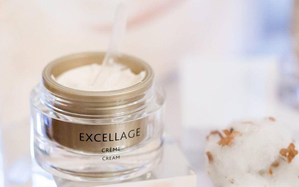 保湿眼霜推荐10款,18岁天生黑眼圈眼袋眼霜推荐平价