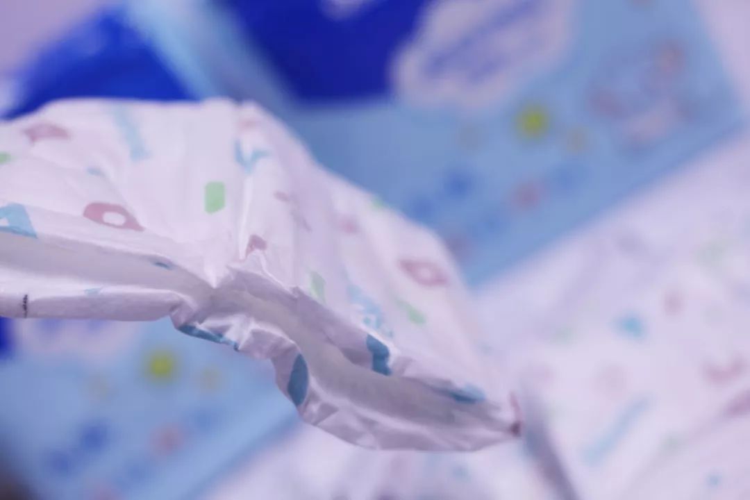 好用的纸尿裤拉拉裤推荐,爽然小熊纸尿裤拉拉裤婴儿专用