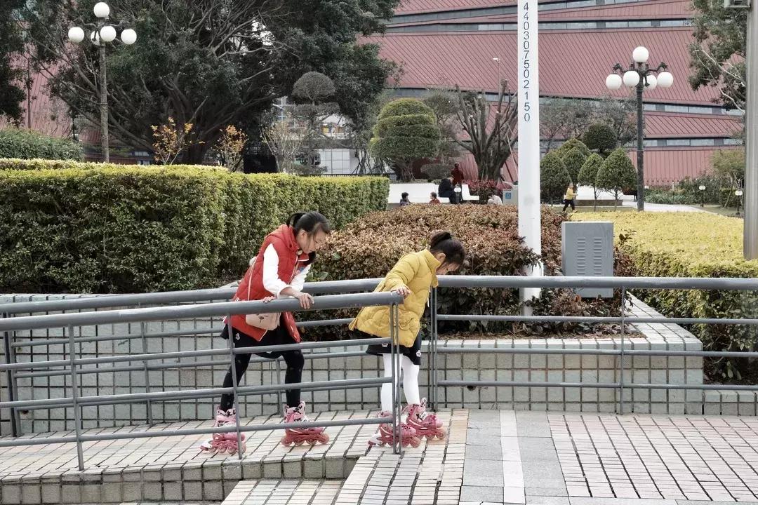 龙岗中心城壹号仓,光明和龙岗中心城