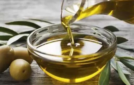 橄榄油不但有很高的营养价值，还有很多生活小妙用......