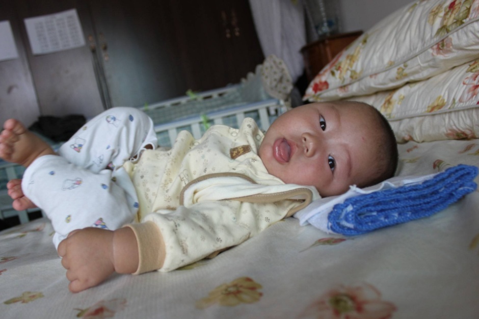 孩子咳嗽一两个月不见好,12岁小孩咳嗽一周成白肺