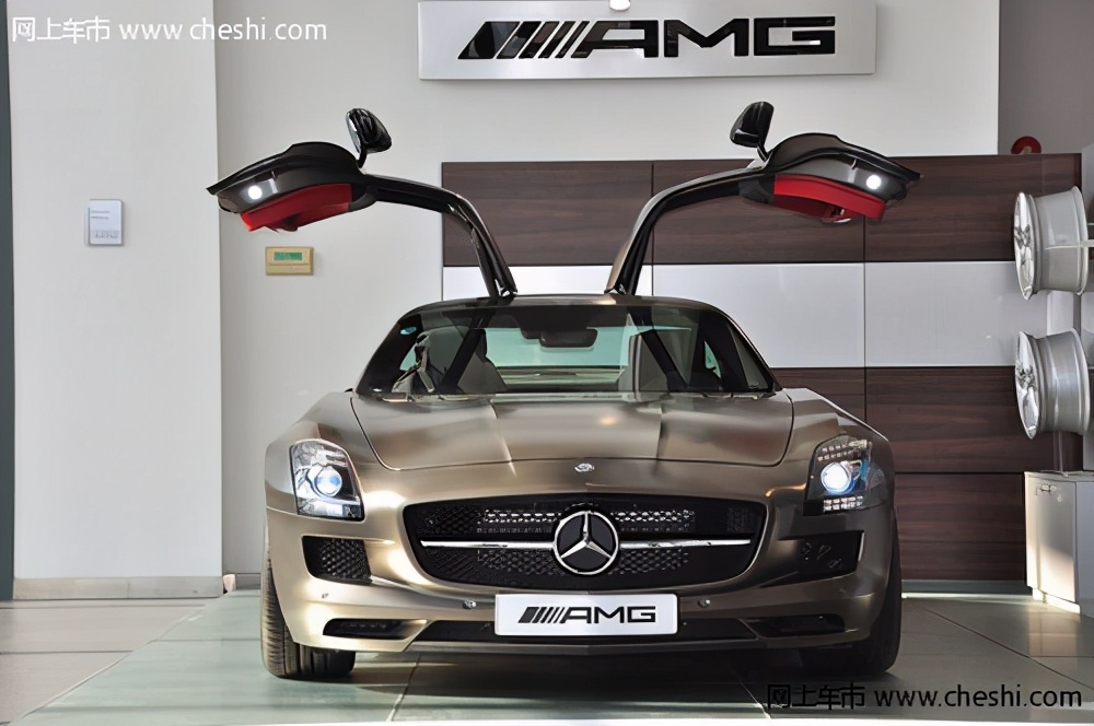 巅峰极速奔驰slsamg性能图,奔驰slsamg