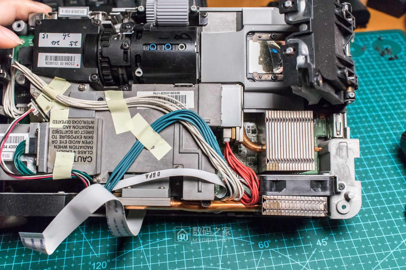 卡西欧CASIO激光+LED短焦投影仪UP50WN拆解,维修偏色全纪实