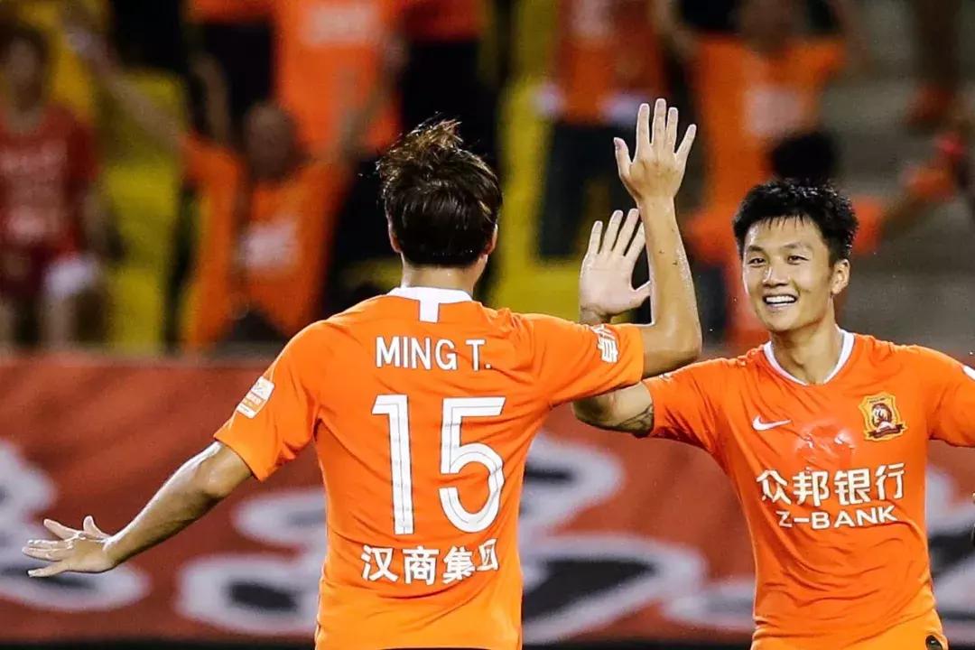 武汉卓尔4比3逆转广州富力,武汉卓尔赢球