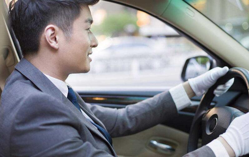 代驾可以加盟几个代驾公司,做代驾选代驾平台主要看什么