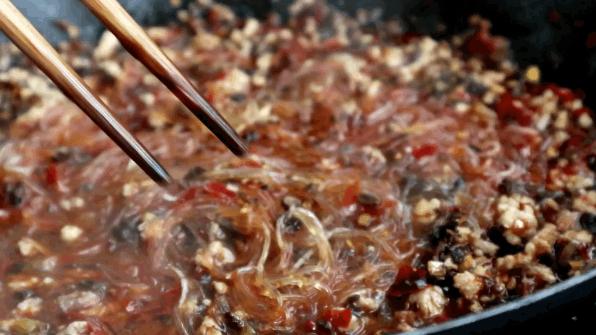 在家怎么炒粉丝不粘锅,粉丝怎么炒才不会粘锅变成一坨