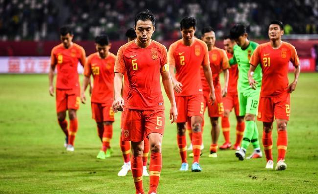 陈一冰事件怎么回事,陈一冰吐槽国足