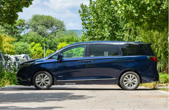 2022款超大尺寸商务全新mpv推荐,最具有性价比的大型mpv