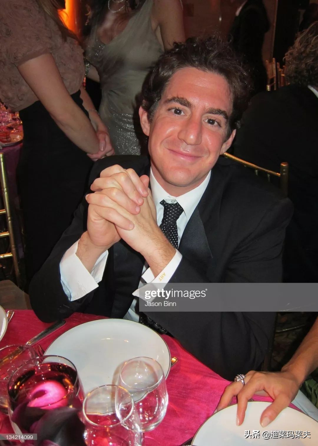 邓文迪收割型男,邓文迪的情史简介