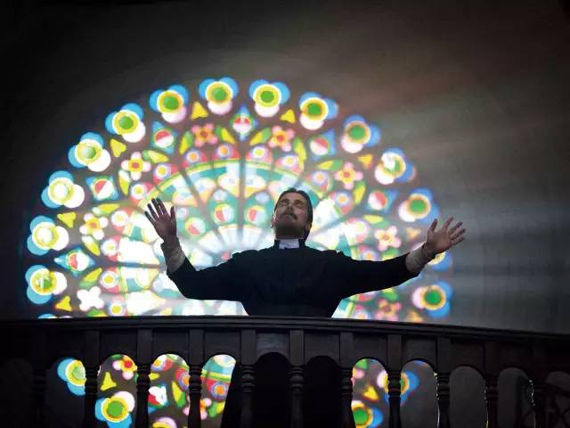 蝙蝠侠贝尔经典视频,蝙蝠侠贝尔新电影