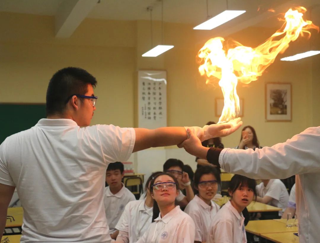 合肥一中美国蒙特威高中学费,合肥一中美国蒙特威入学要求