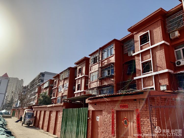 上阳宫到百货楼,疫情下逛西工,期待小街锅贴,王城广场听戏