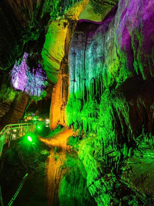 重庆古溶洞,重庆第一大溶洞