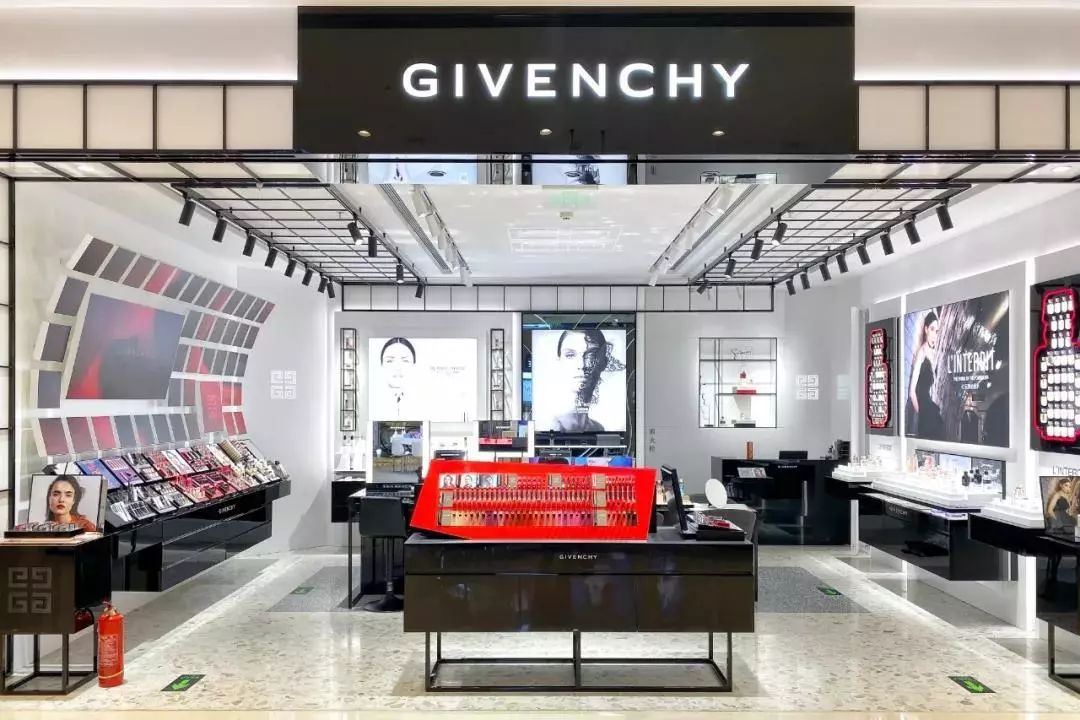 购物中心升级改造开业,西安大融城购物广场