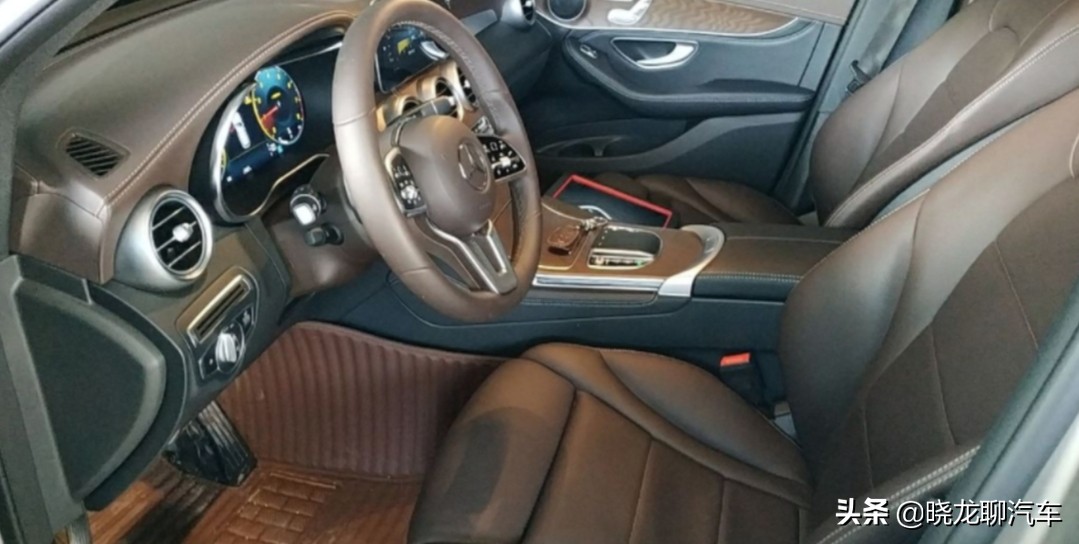 glc300l动感型和宝马x3测评,奔驰glc300l奥迪q5l宝马x3哪个更舒服