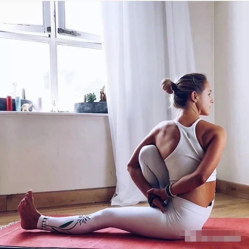 腰疼骶髂关节疼屁股疼,腰痛胯骨侧面痛屁股疼怎么回事