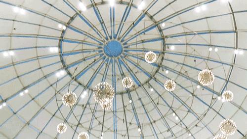 东城万达今天营业吗,万达排队店