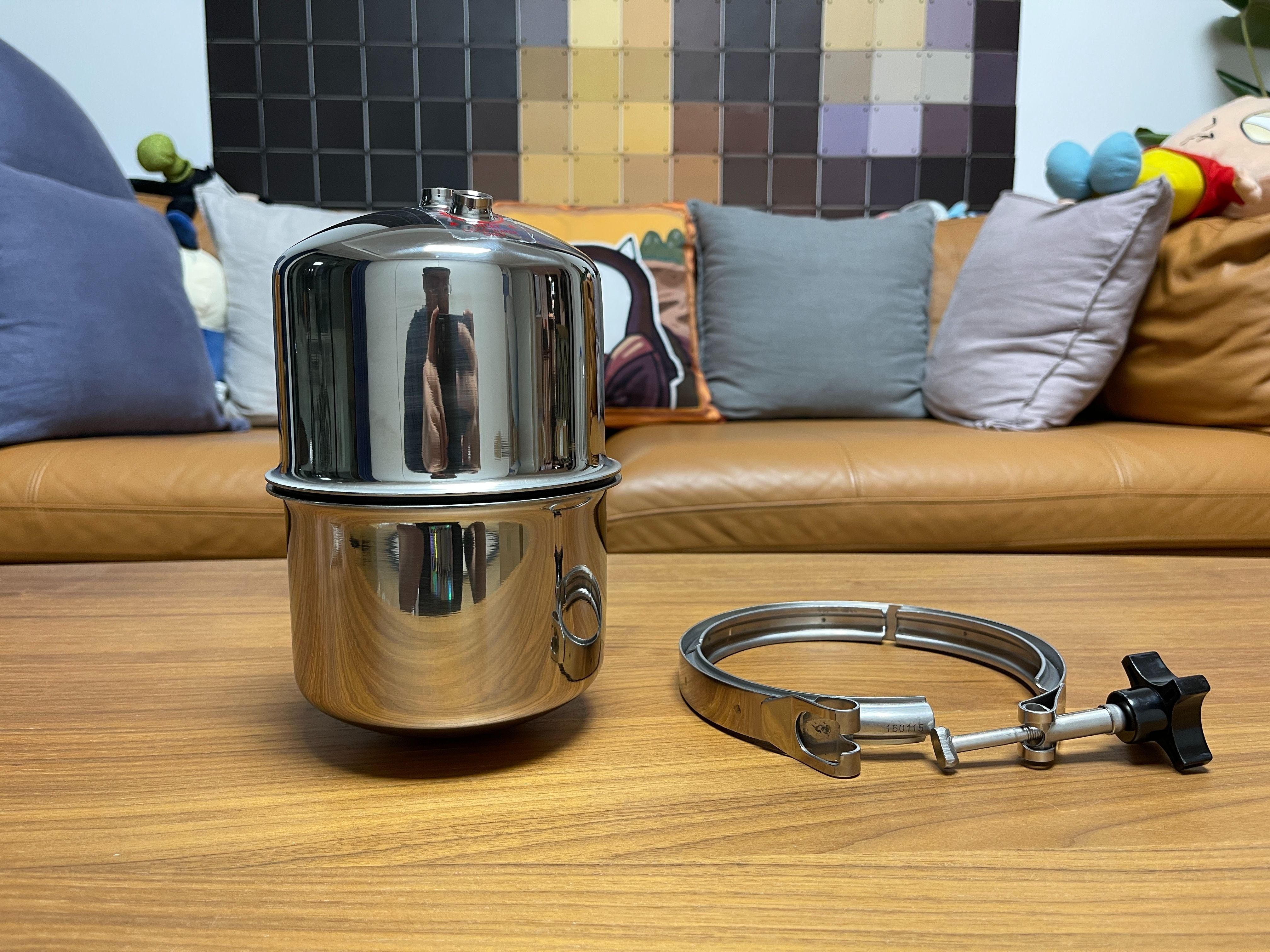 飞机上用的什么品牌的净水器,飞机上的净水器