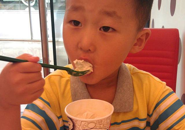 吃不胖的孩子吃什么才长肉,小孩吃多不长肉怎么调理