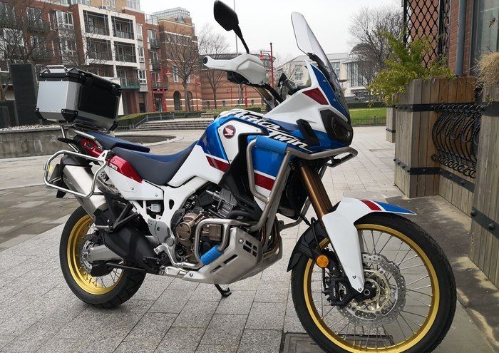 拿下信仰之车：本田非双；坐高改到870越野如履平地，就是红灯累