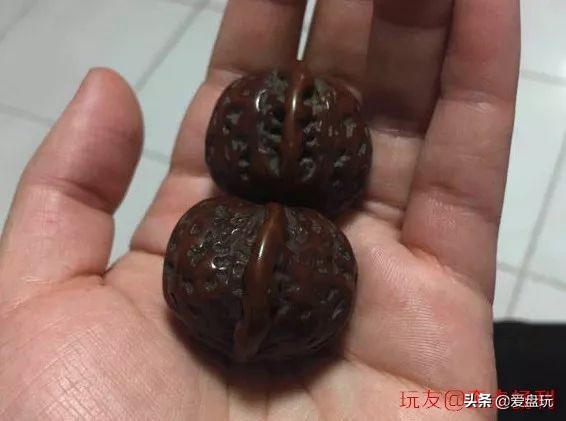 奶奶盘了30年的菩提手串,盘了40年菩提根手串