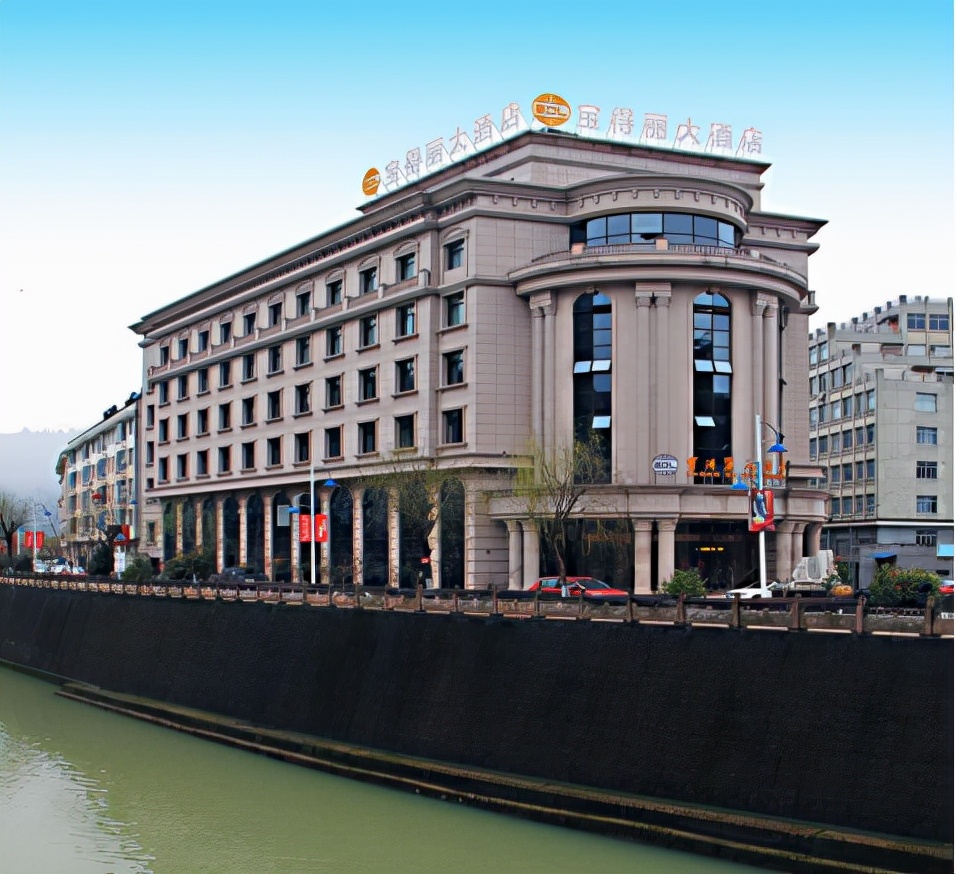 打卡人气超高酒店,打卡最舒适性价比超高的酒店