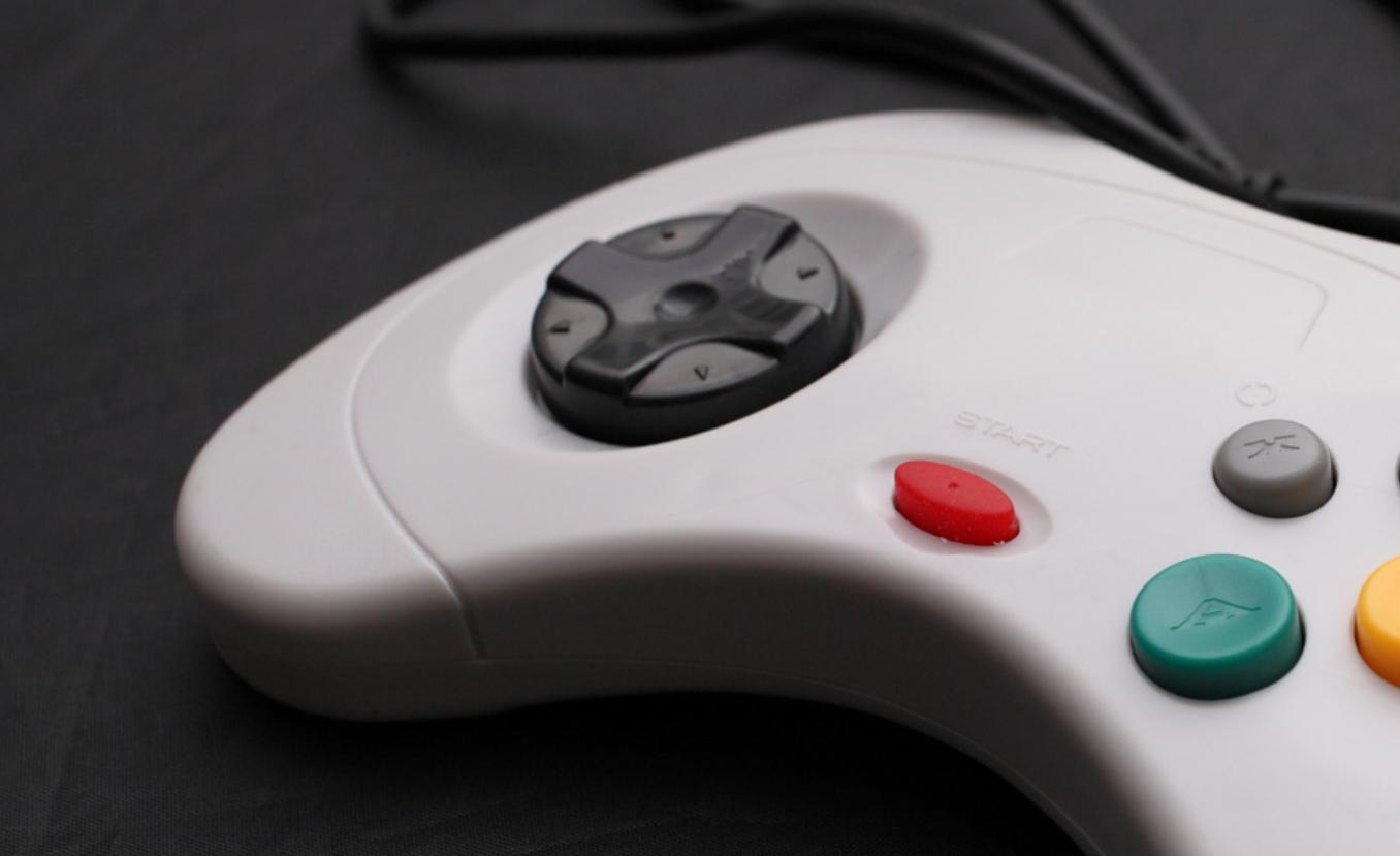 重拾热血,找回逝去的青春!一款合适的格斗手柄就能满足