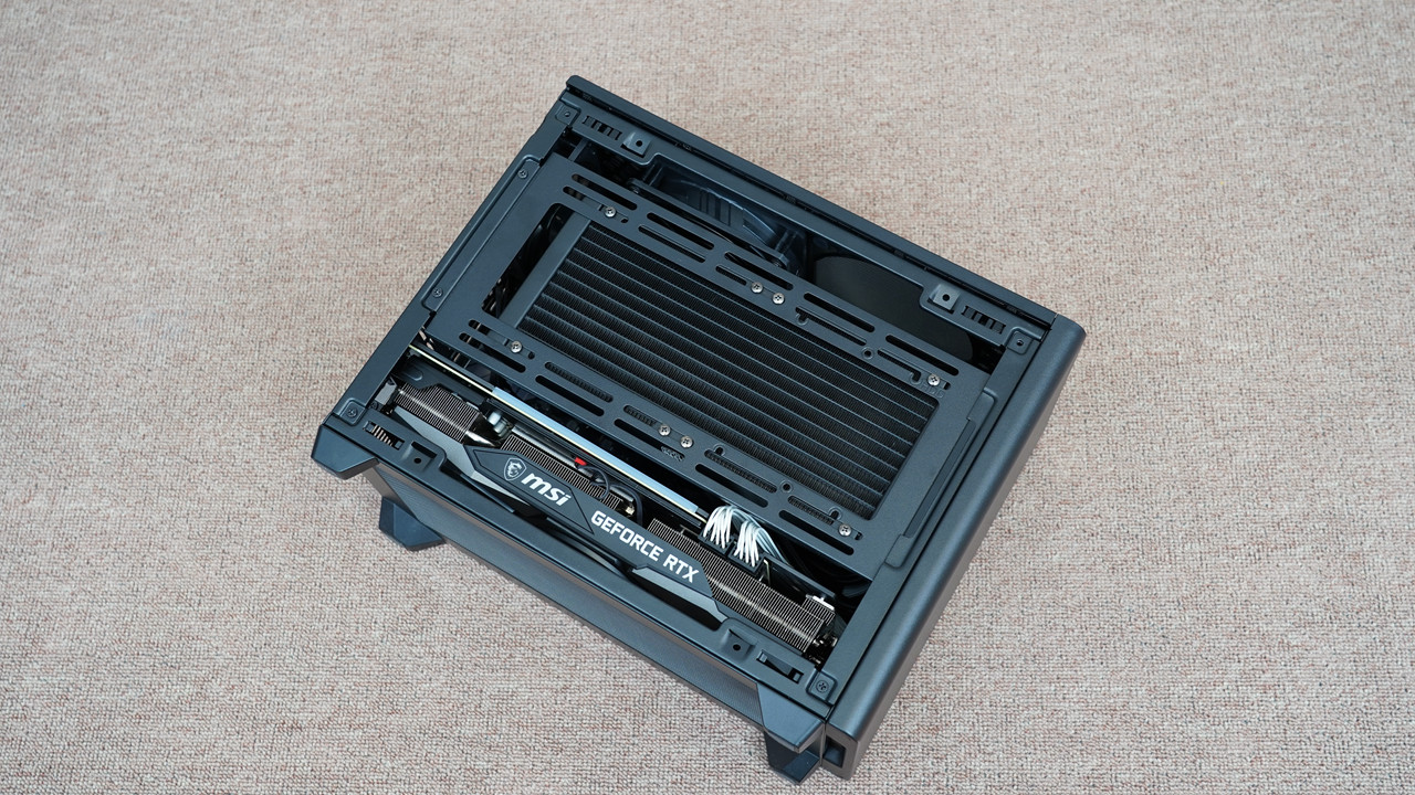 哪个机箱可以装3槽显卡,什么样的显卡适合装itx主机