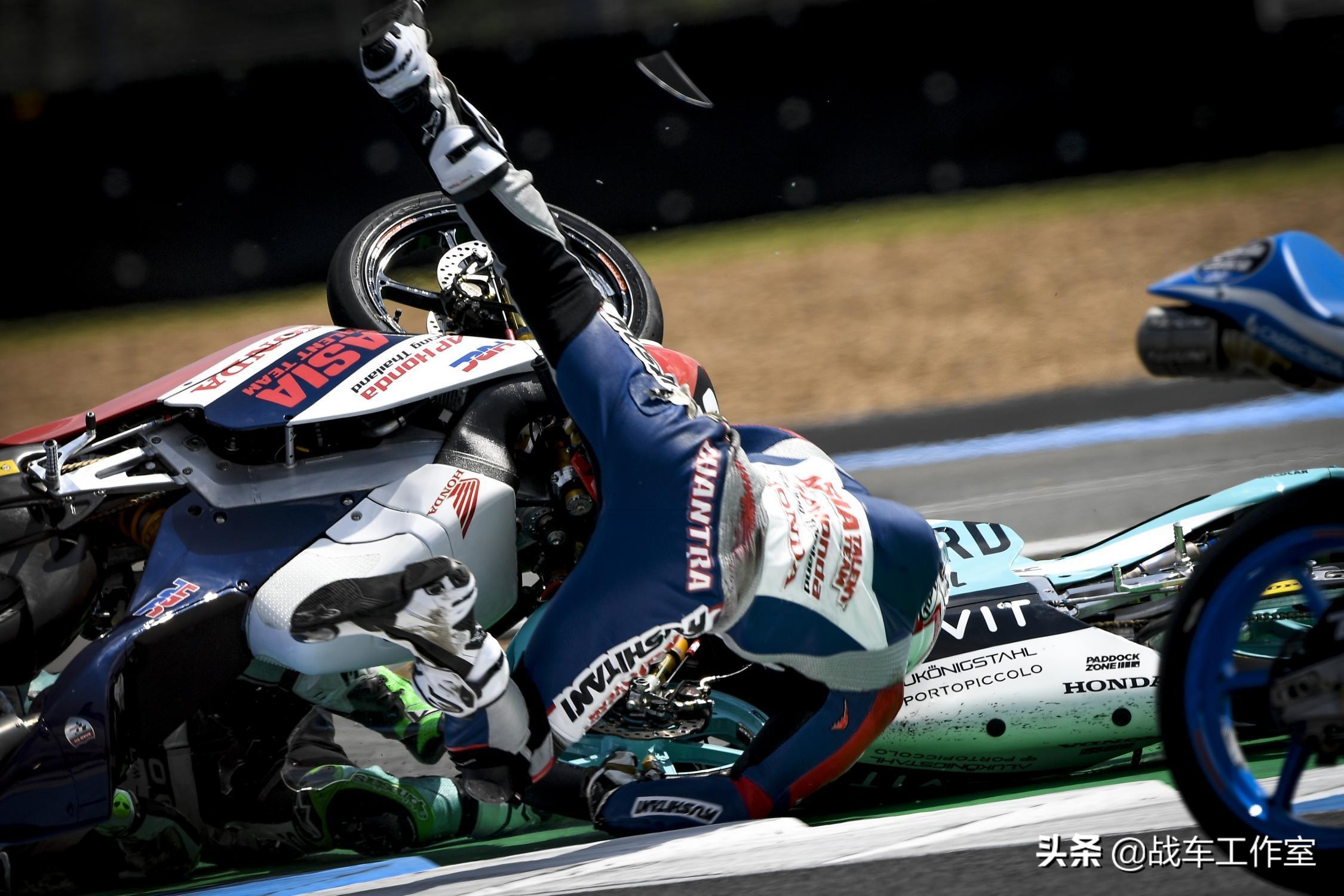 澶寸洈瀵硅溅鍙嬬殑褰卞搷,澶寸洈瀵硅溅鍙嬬殑鍗卞