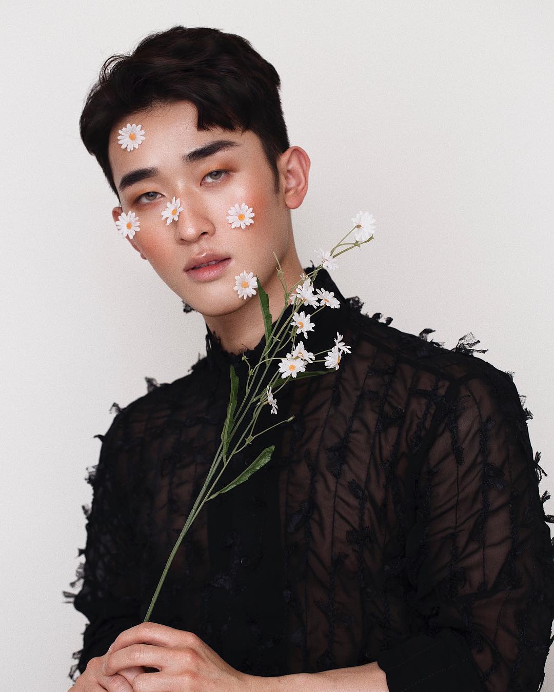 化妆堪称换脸的美妆博主,美妆博主教你温柔妆容